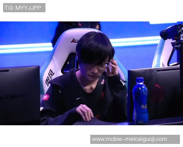 实时新闻王者荣耀热议FPX战队配合引发的争议与讨论分析